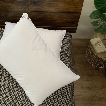 Подушка Тик наповнювач штучний лебединий пух АРДА