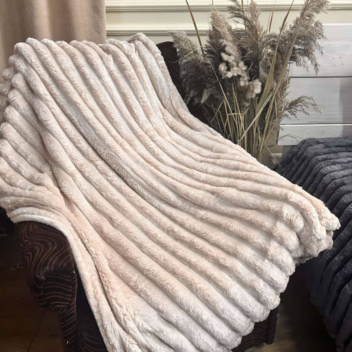 Плед-покривало ПОЛУТОРНЕ шарпей 5 см полоска (в сумці) - пудра