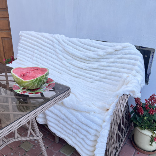 Покривало-плед шарпей 200/230 5см (в сумці) - біле молоко